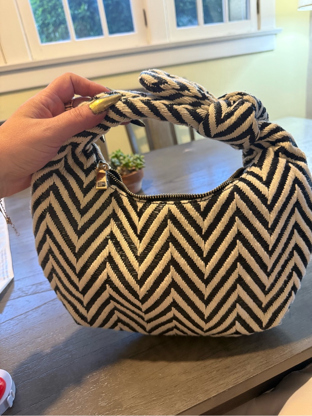 Urban Expressions Black & White Chevron Knot Handle Shoulder Bag